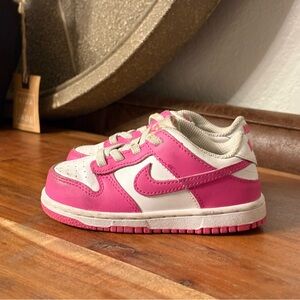 Nike Kids White and Pink Low-Top Sneakers PRELOVED view photos missing insole